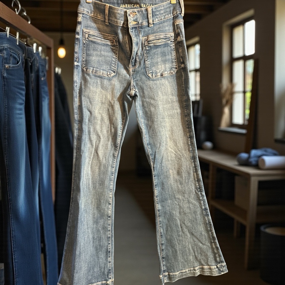 American Eagle Outfitters Women’s Blue Jeans